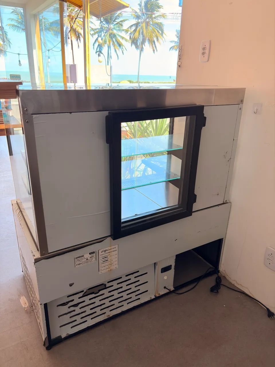 Vitrine Neutra 2,00Mt Luxo Iglu